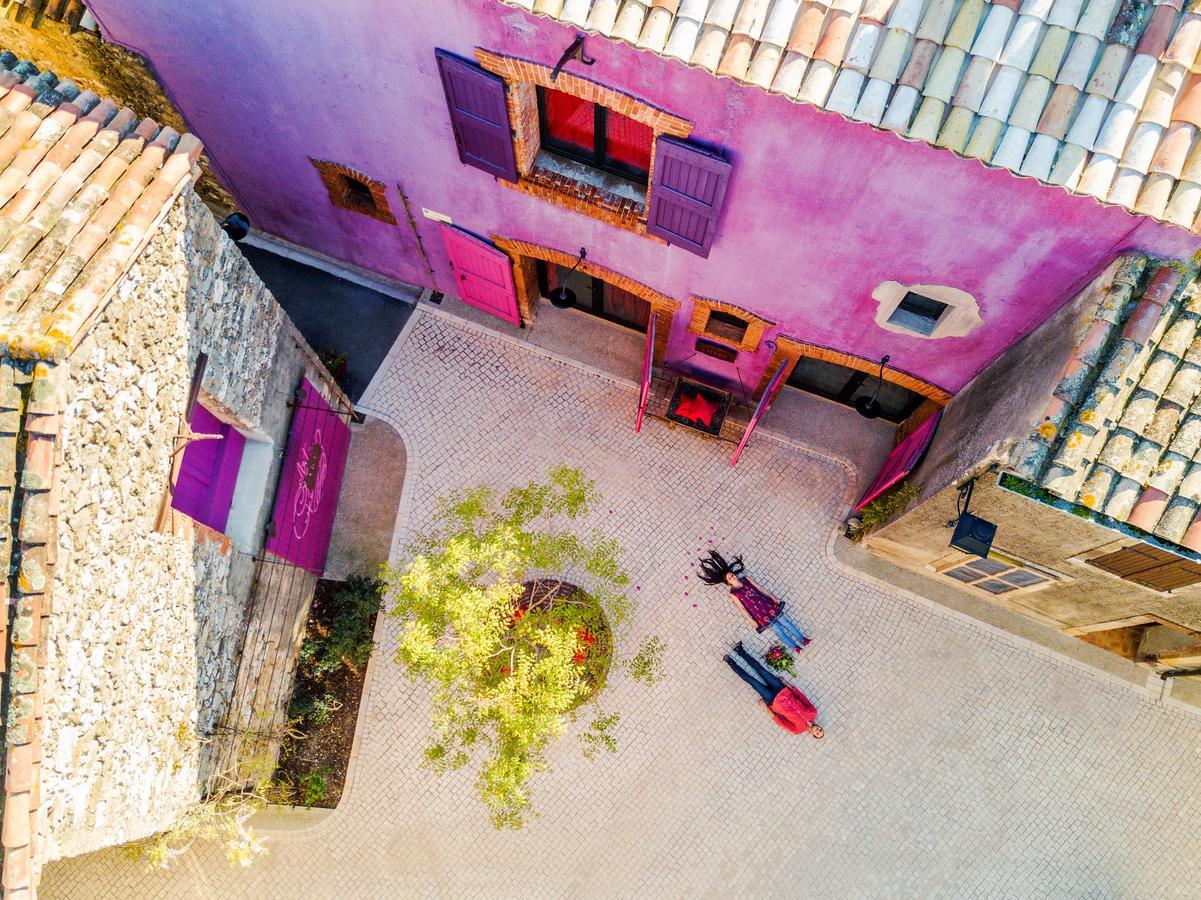 Village Castigno - Wine Hotel & Resort Assignan Bagian luar foto
